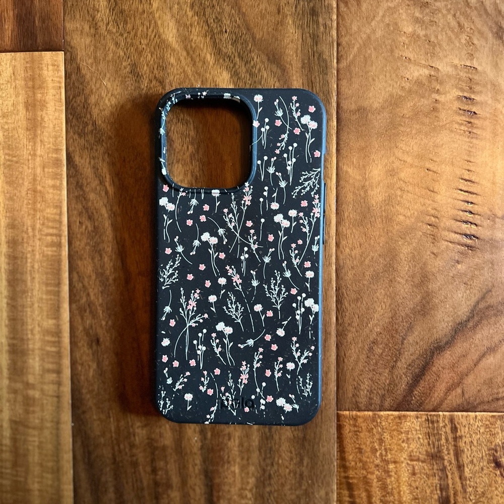 3 Pela iPhone 13 Pro Cases!